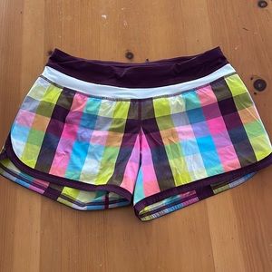 Lululemon plaid running shorts